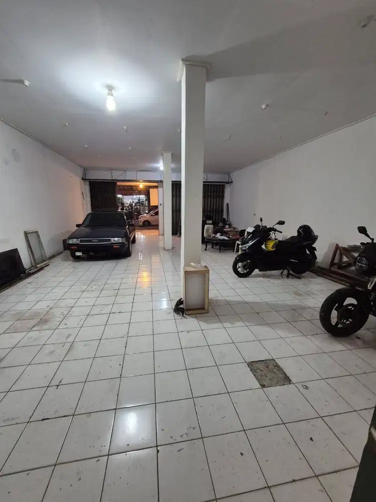 Ruang Usaha Strategis Pusat Kota Dewi Sartika Alun-Alun Bandung