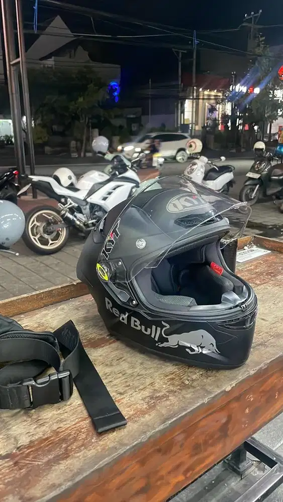 Helm fullface KYT COURSE TT