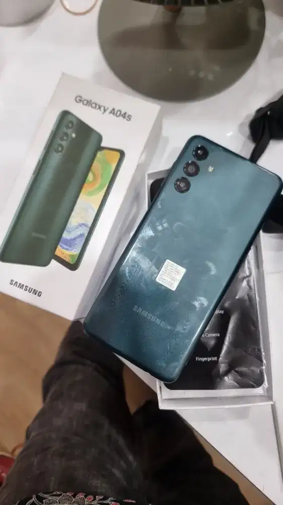 Di jual Samsung a04s 4/64 hp dus