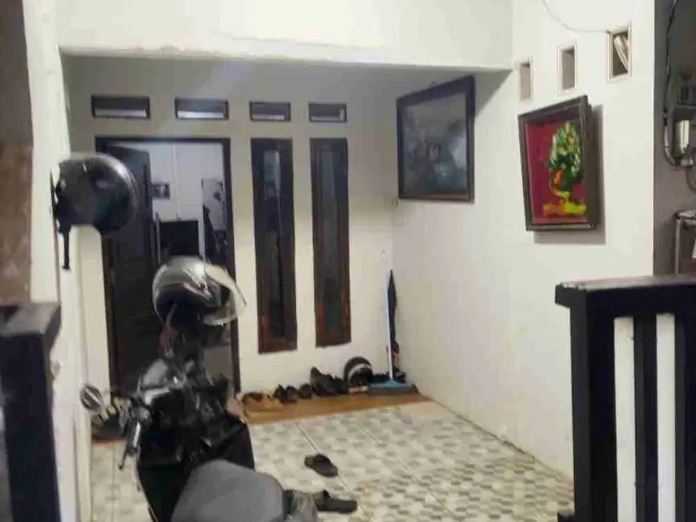 dijual rumah cipondoh