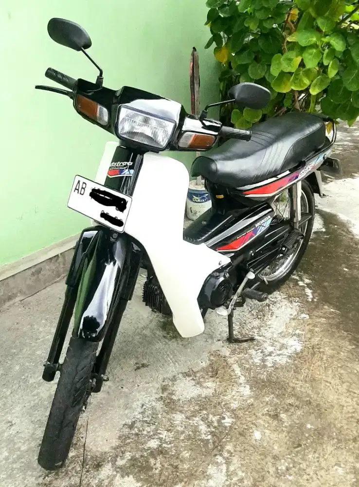Honda astrea grand