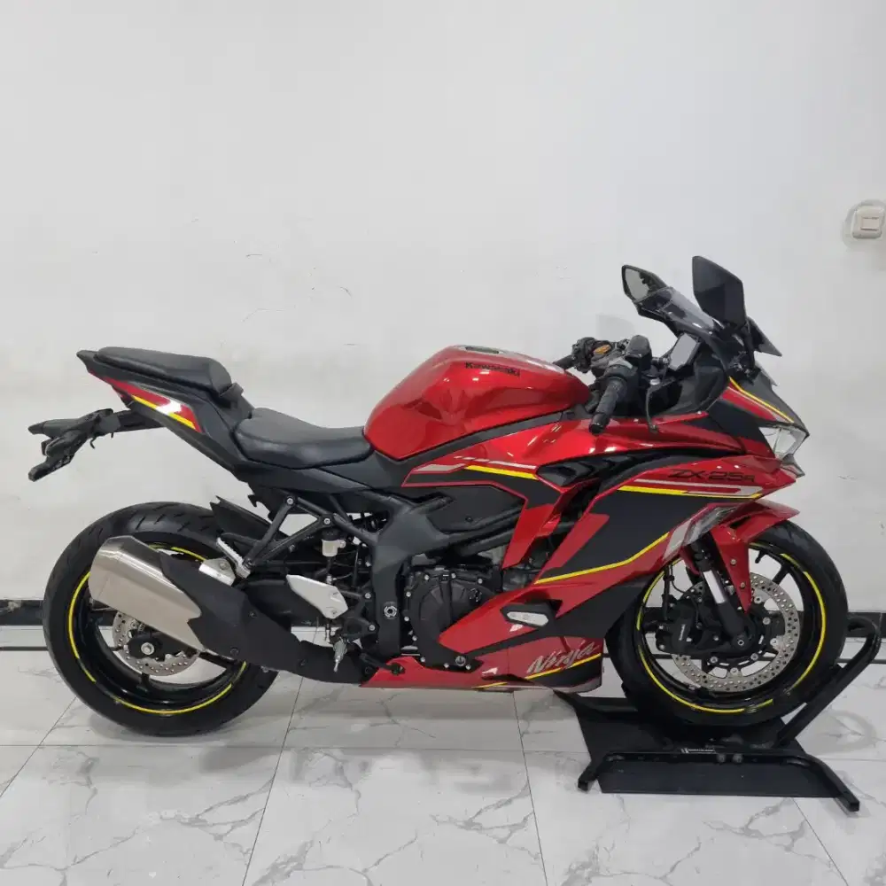 KM 400 PERAK Kawasaki ZX25R SE ABS QS TFT 2025 bln 2 like new 2024 CBR