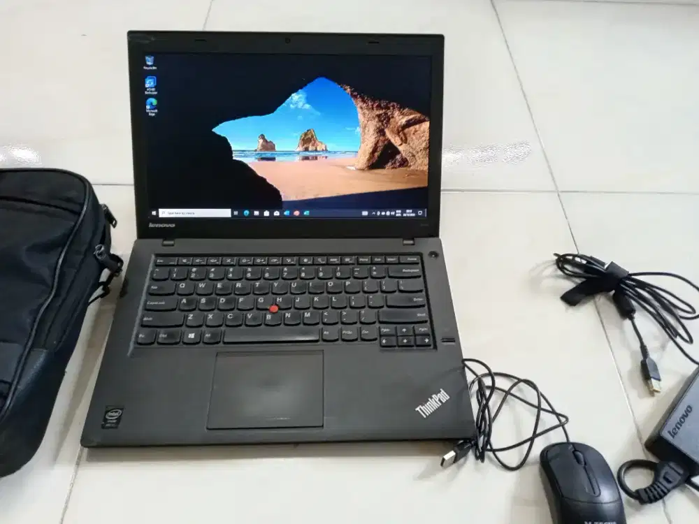 Laptop Lenovo thinkpad x240 ssd ngebut
