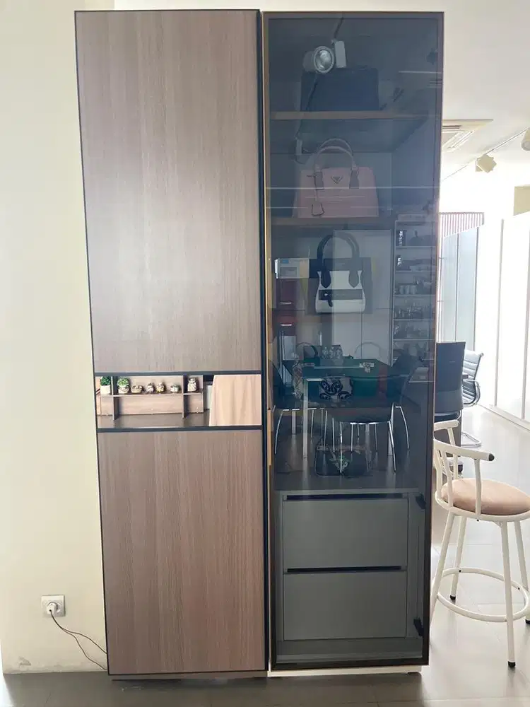 Lemari pakaian dan accesories