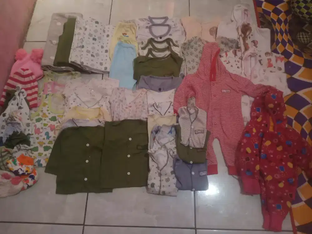 Perlengkapan bayi + tas nya 150k nego