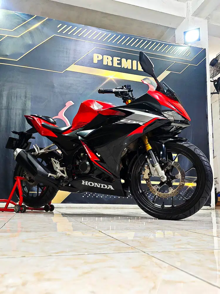 All-new CBR150 2021 red black mulus dp.2jt saja.Anugerah motor rungkut