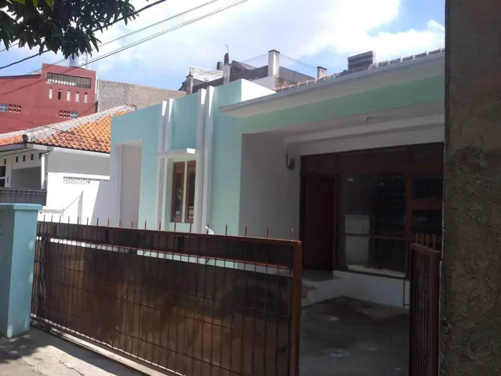 Rumah Siap Huni Akses 1 Mobil di Sayao Supratman Dekat Jalan Riau