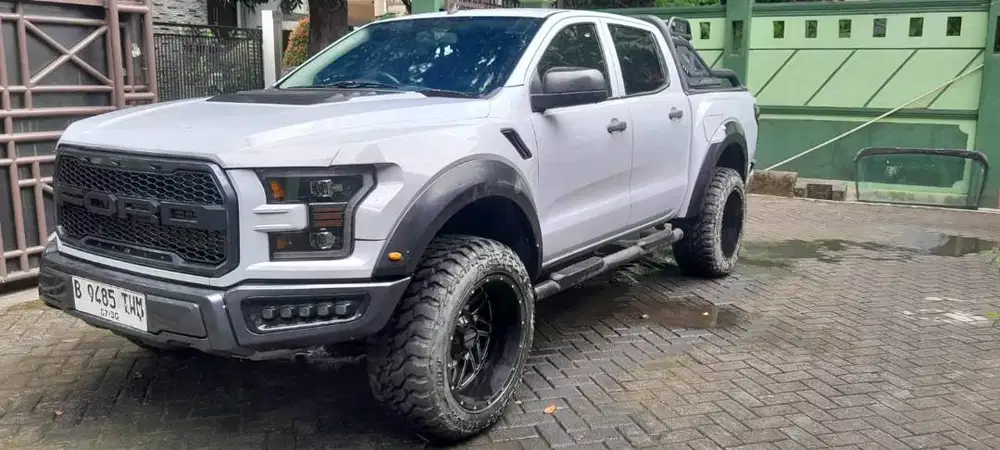 DIJUAL FORD RAPTOR 2012 MT