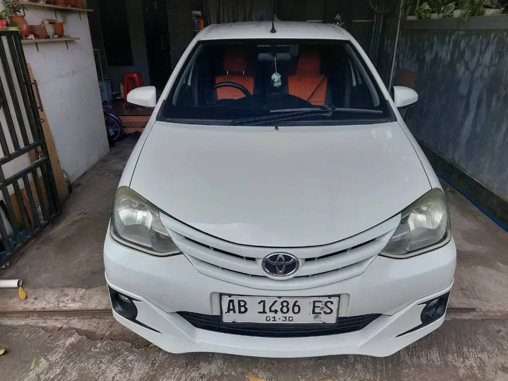 Etios Valco 1.2 G 2014 Putih plat AB sleman