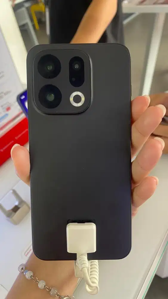 (1026) OPPO FIND X9