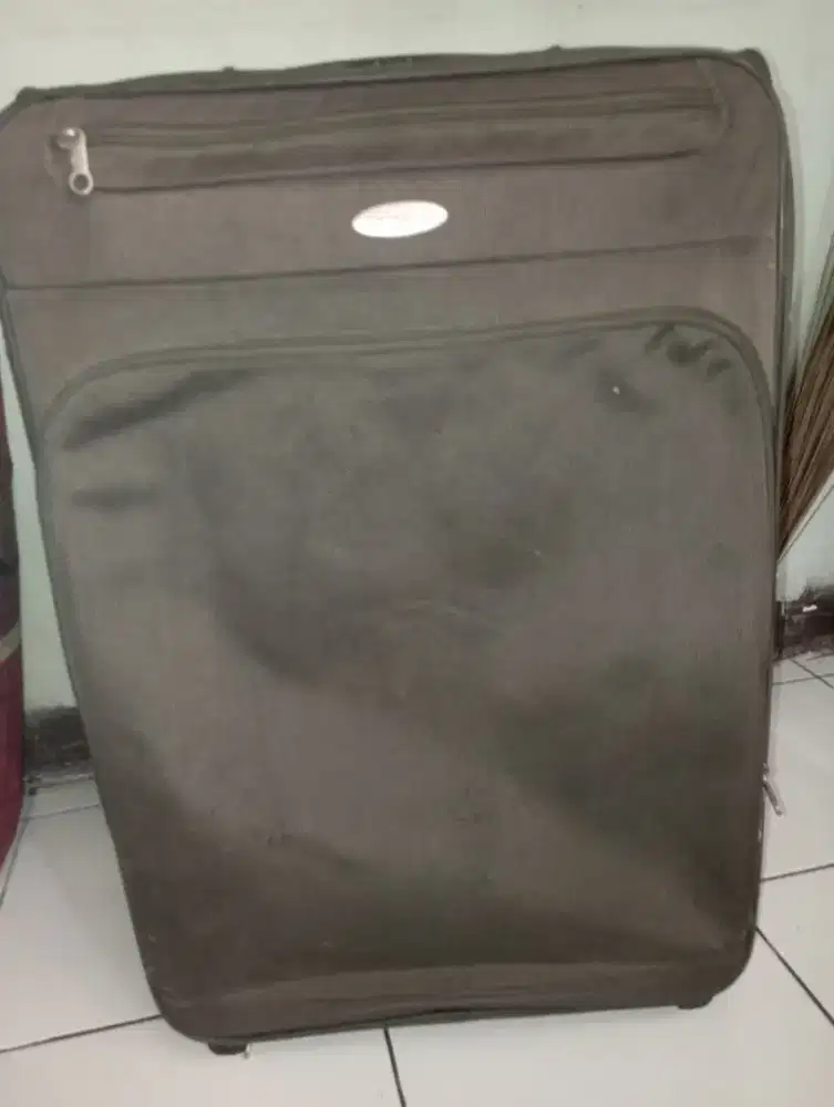 samsonite buat. kantor,size 24inch,kondisi 70%,jual 500k