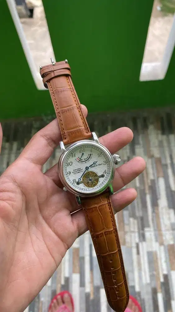 Dikual Jam tangan Klasik