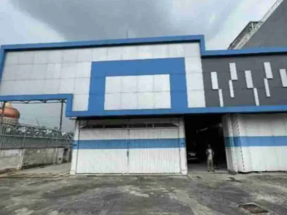 Gudang di Cipondoh Luas 1081m