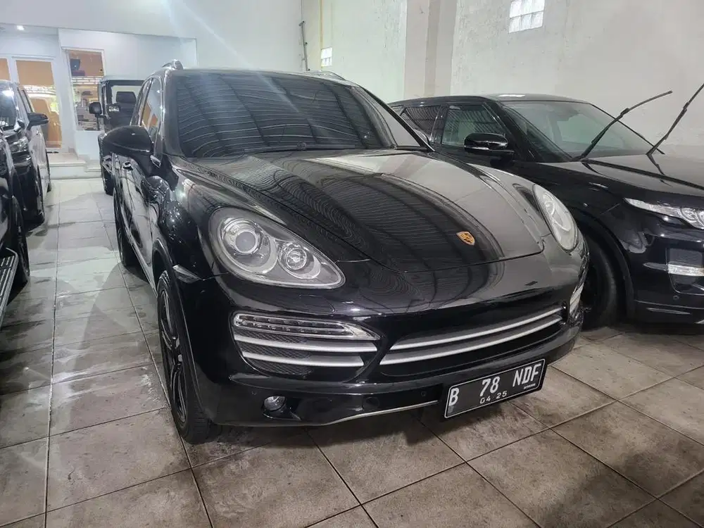 Porsche cayenne 3.6L AT 2015