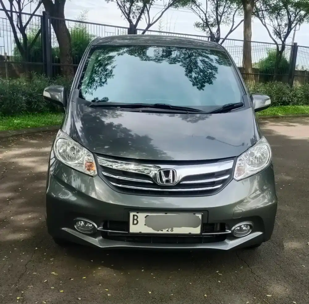 Honda Freed E 1.5 PSD Automatic tahun 2013