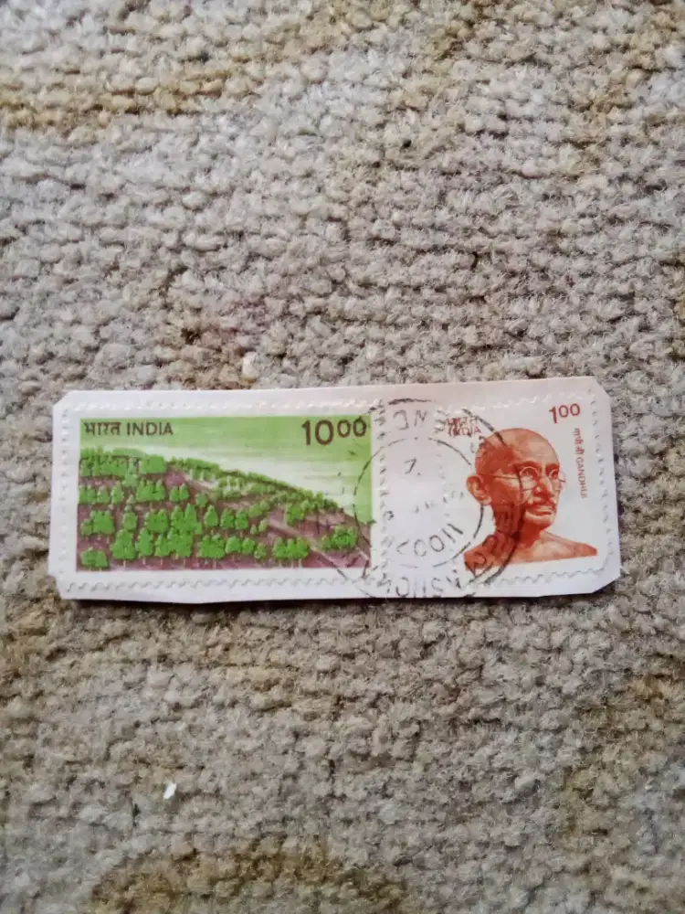 Di maharin saja  koleksi prangko jadul India dan Indonesia