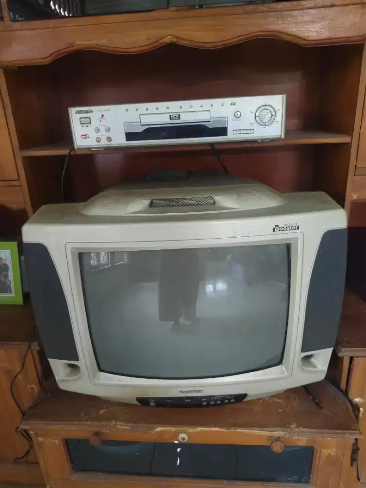 TV DAN VCD BEKAS
