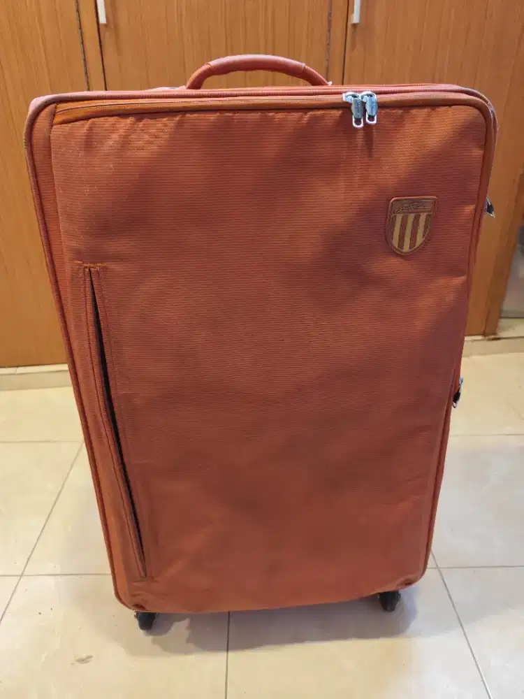 Koper besar Luggage