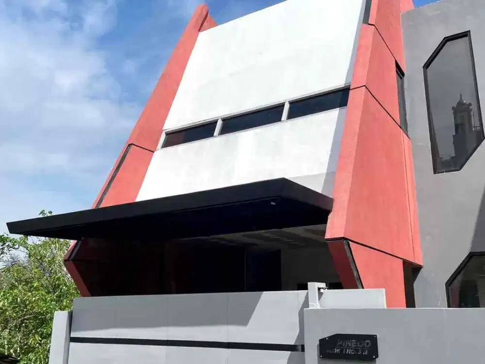 Rumah Desain Luar Angkasa Di Dago Bandung