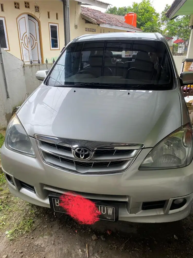 Di jual mobil avanza tipe e