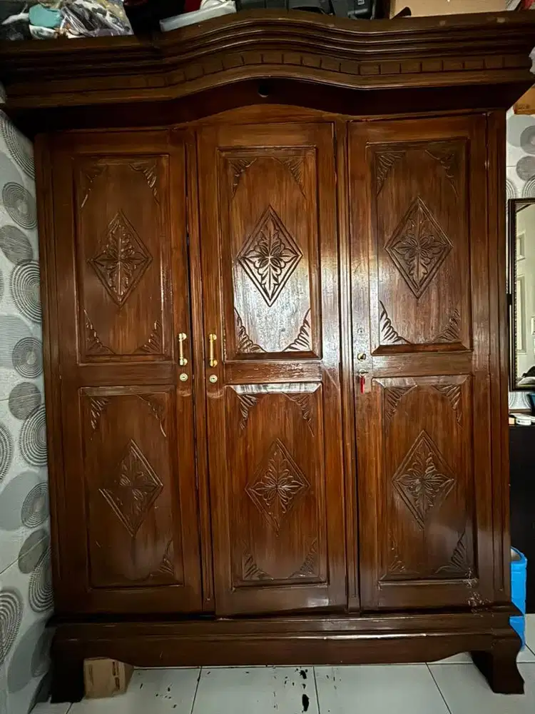 Jual Lemari Jati 3 Pintu