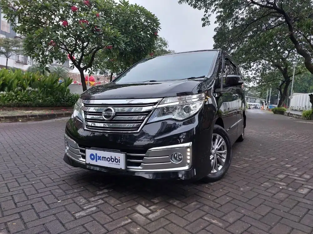 DP RENDAH Nissan Serena 2.0 Highway Star Autech Panaromic AT 2016 EYX