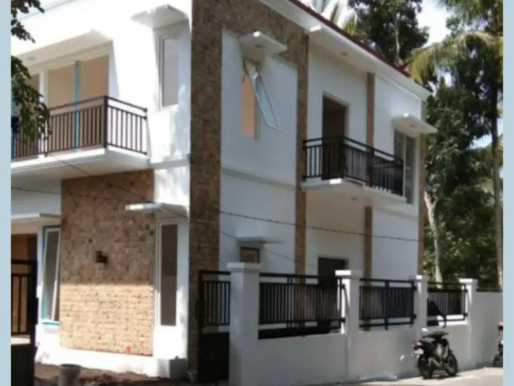 Dijual Rumah Jogja 2  Lantai, 6 Menit UII