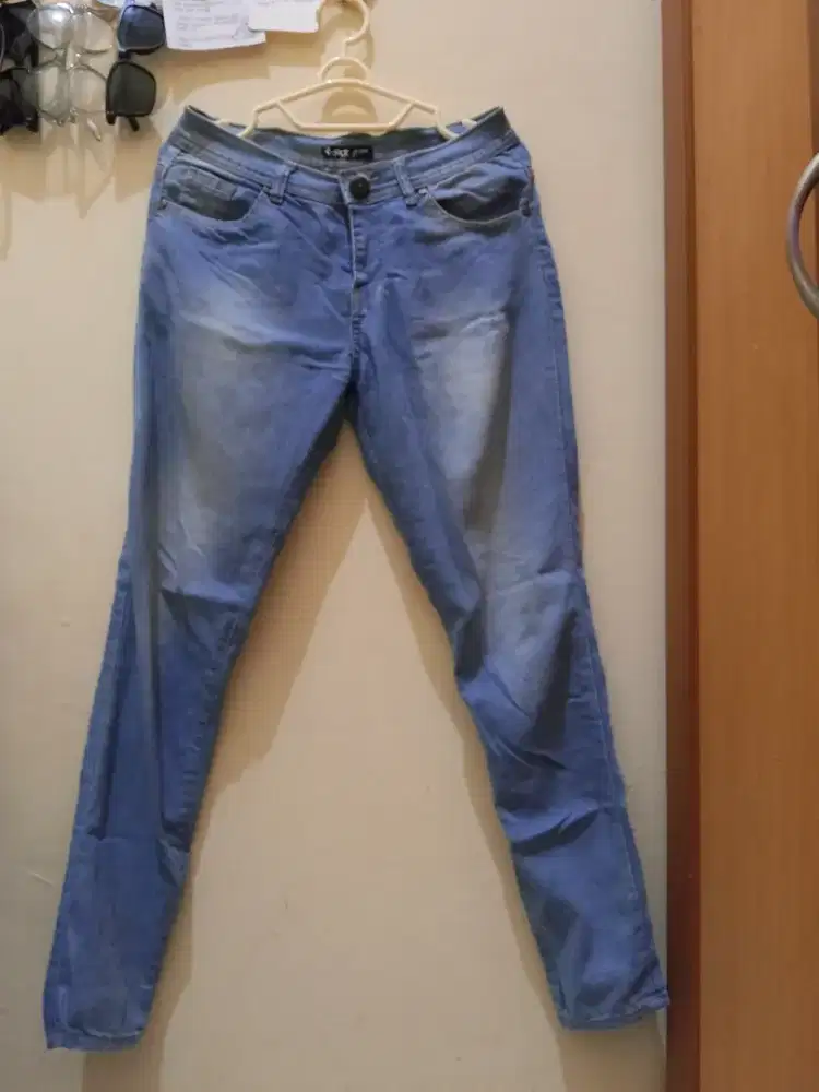 Jeans Wanita Ukuran S