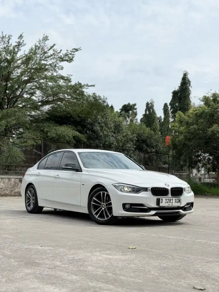 BMW F30 320i N20 AT 2014