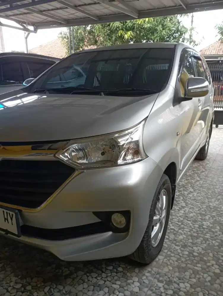 Avanza MT 2018 Silver