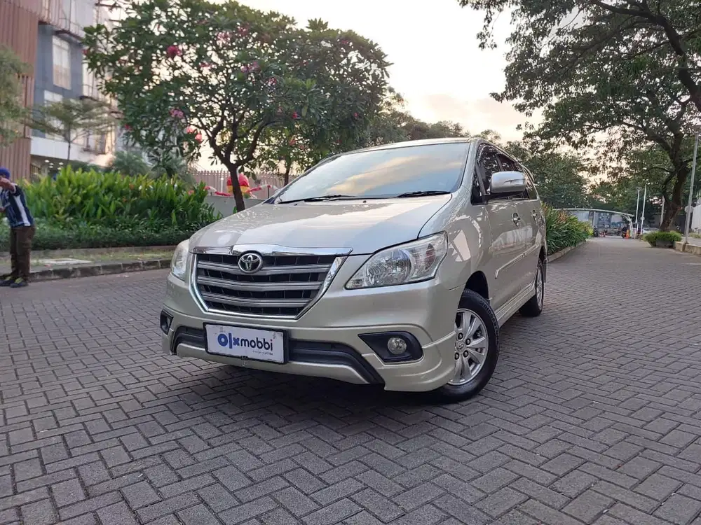 DP RENDAH Toyota Kijang Innova 2.0 G Captain Seat Bensin-MT 2013 SYI