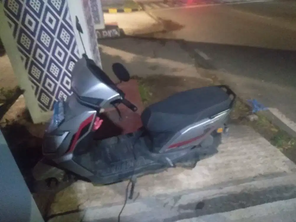 United MX 1200 motor listrik