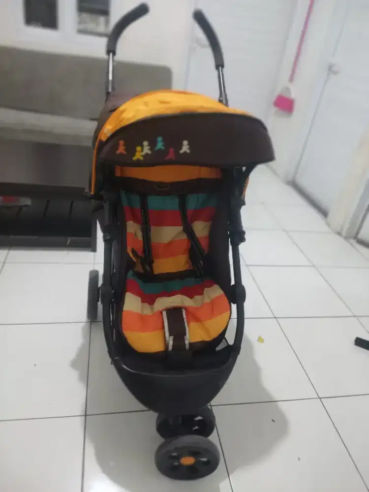 STROLLER PLIKO MILANO 98% BERFUNGSI DENGAN BAIK