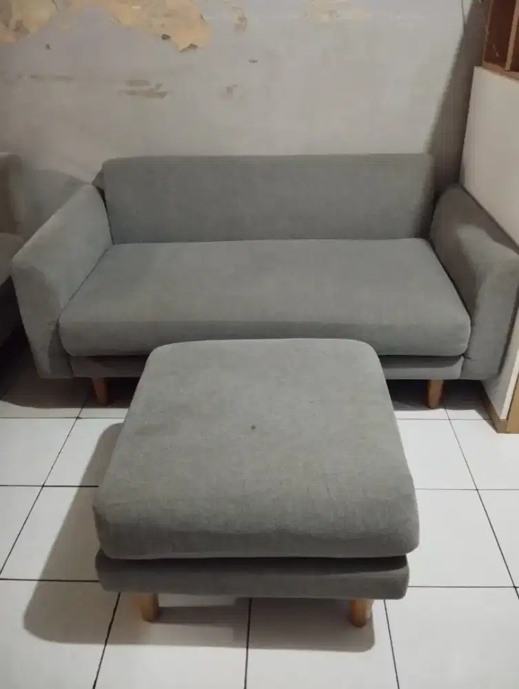 Lelang sofa estetik, lemari kabinet, tabung gas