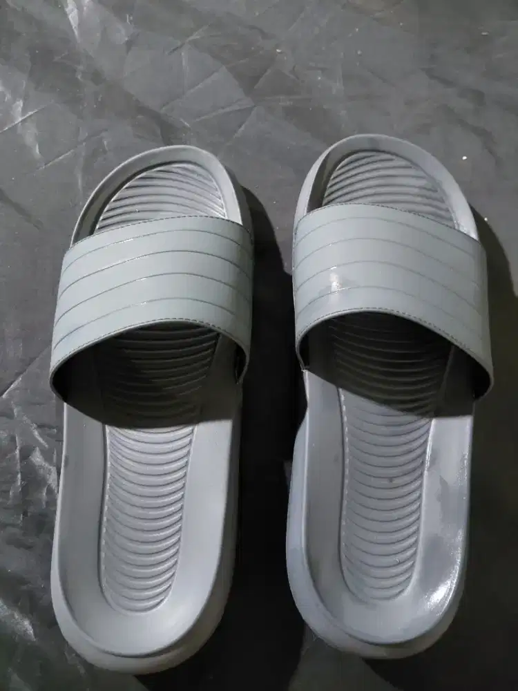 Preloved sandal nevada