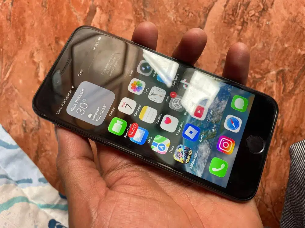 Iphone se 64gb gen 2