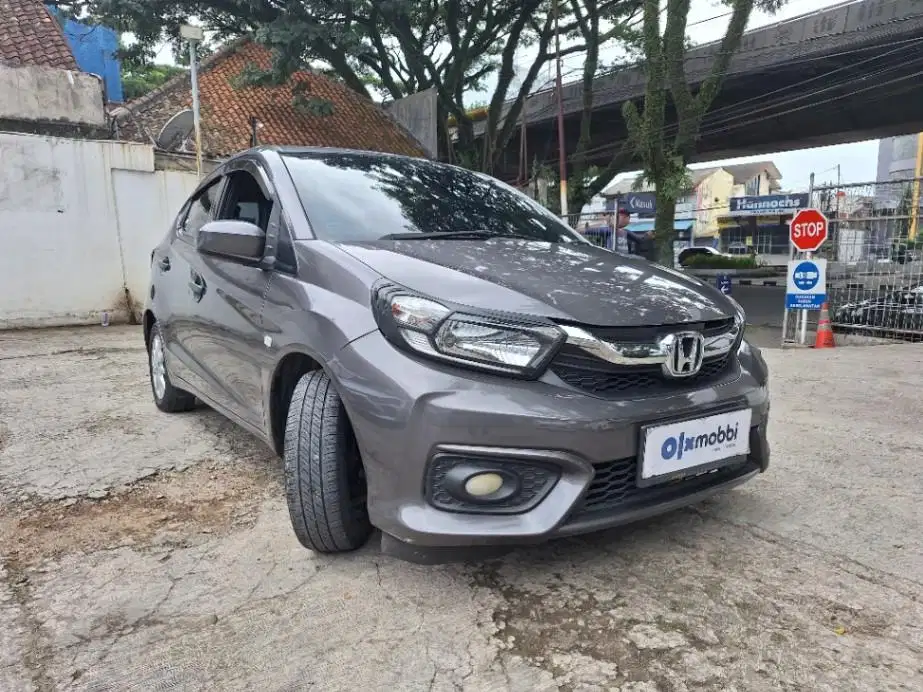LOW DP Honda Brio Satya 1.2 E Bensin-AT 2021 AJE