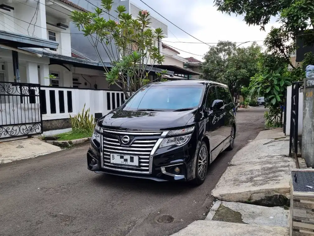 Nissan Elgrand HWS 2014 AT 2.5 Facelift Highway Star