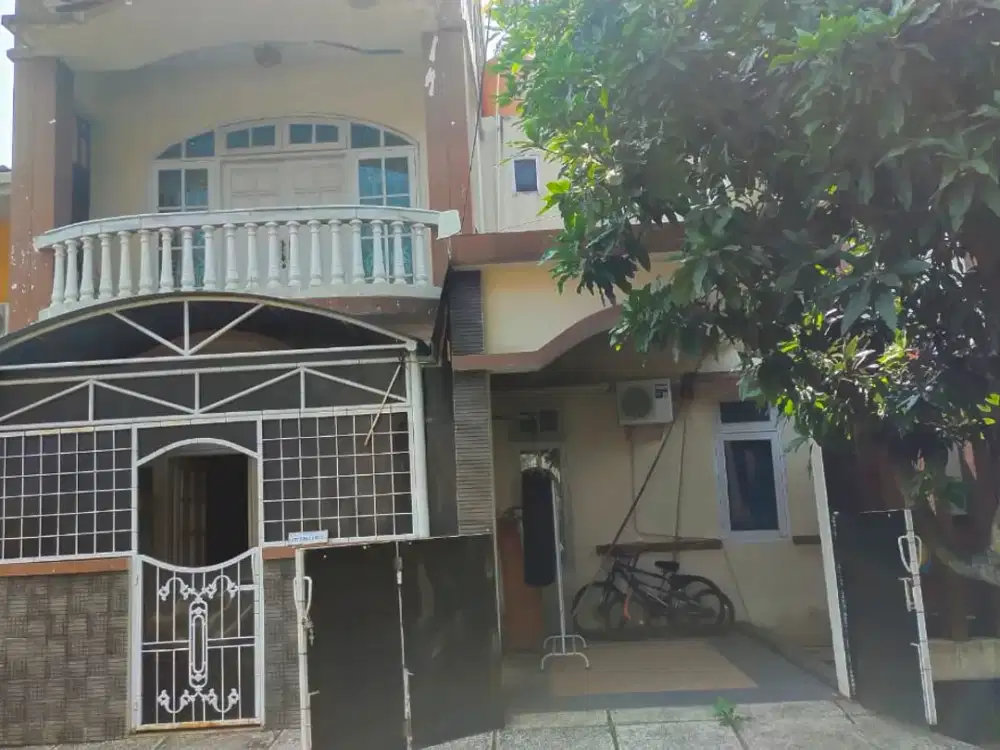 RUMAH 2 LANTAI DALAM PERUMAHAN VILLA DAGO PAMULANG