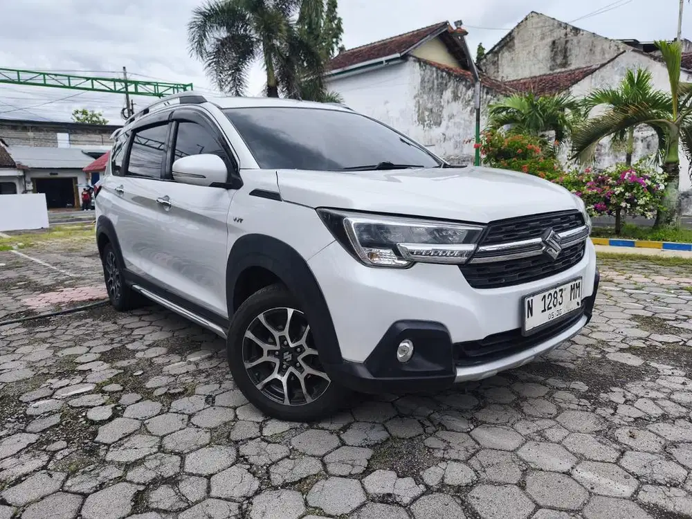 XL7 Alpha MT 2020 Putih