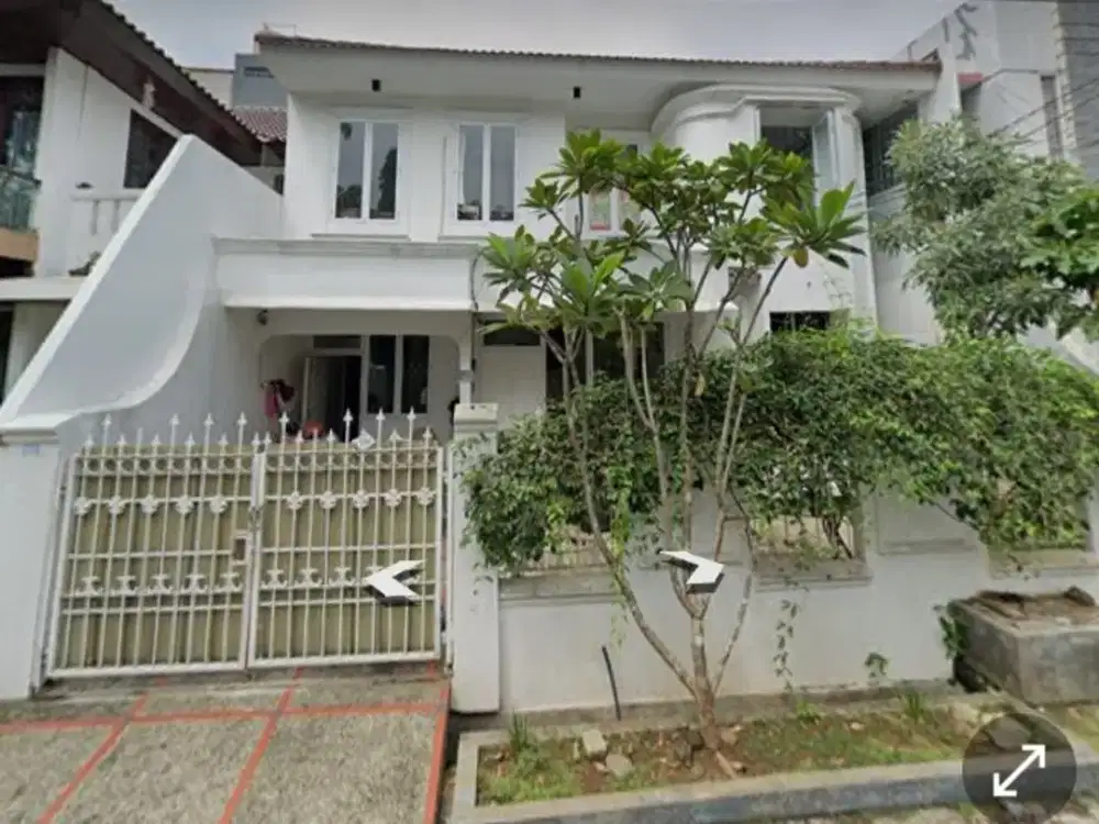 Rumah Bagus Di Tanjung Duren Utara Jakarta Barat 2 Lantai Semi Furnished