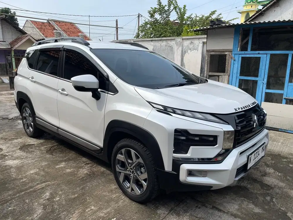 DIJUAL MITSUBISHI XPANDER CROSS PREMIUM PACKAGE AT TAHUN 2024
