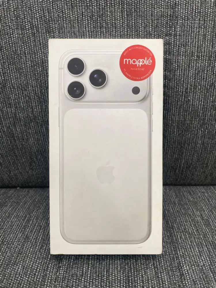 Iphone 17 promax 512 gb segel warna silver