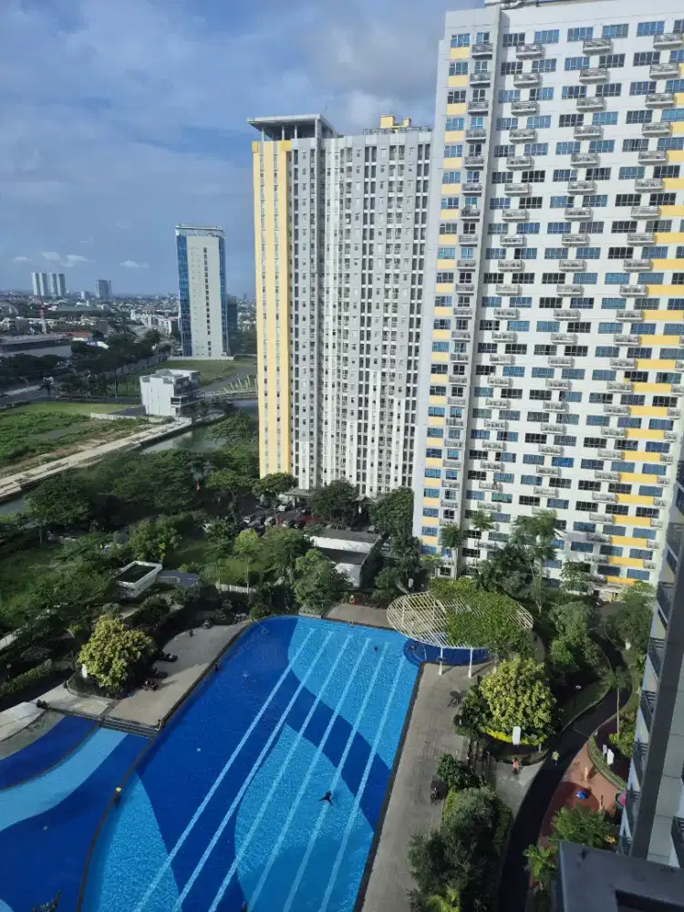 DISEWAKAN : Full Furnish Studio Apartemen, Pool view. Negotiable Rate.