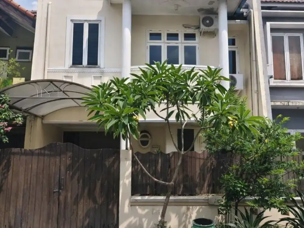 Rumah Graha Indah Gayung Kebonsari Strategis One Gate System