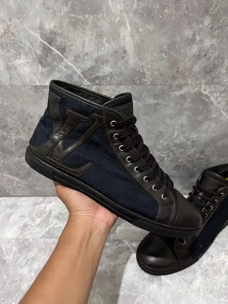 Sepatu Louis Vuitton Original sneakers casual lv bekas not gucci prada