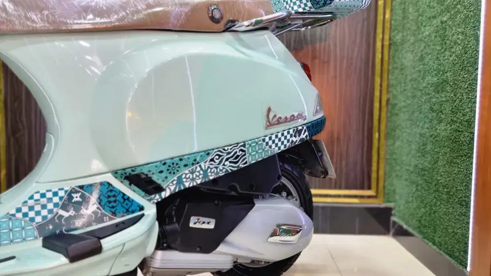 UD ENY MOTOR - Piaggio Vespa LX batik thn 2023 super