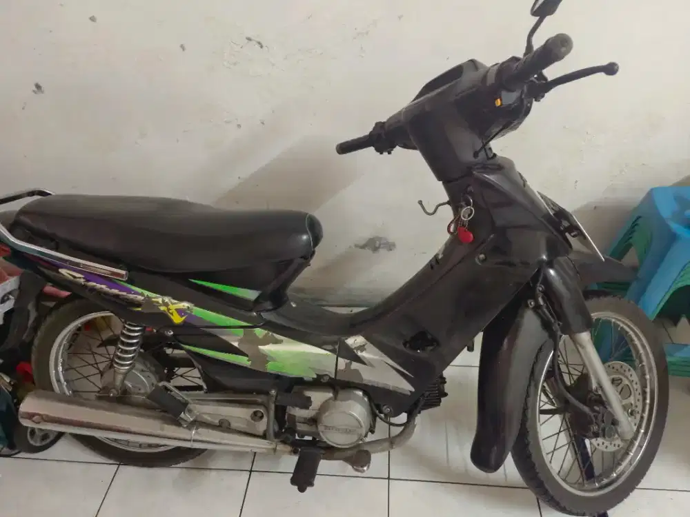 Honda Supra tahun 2000