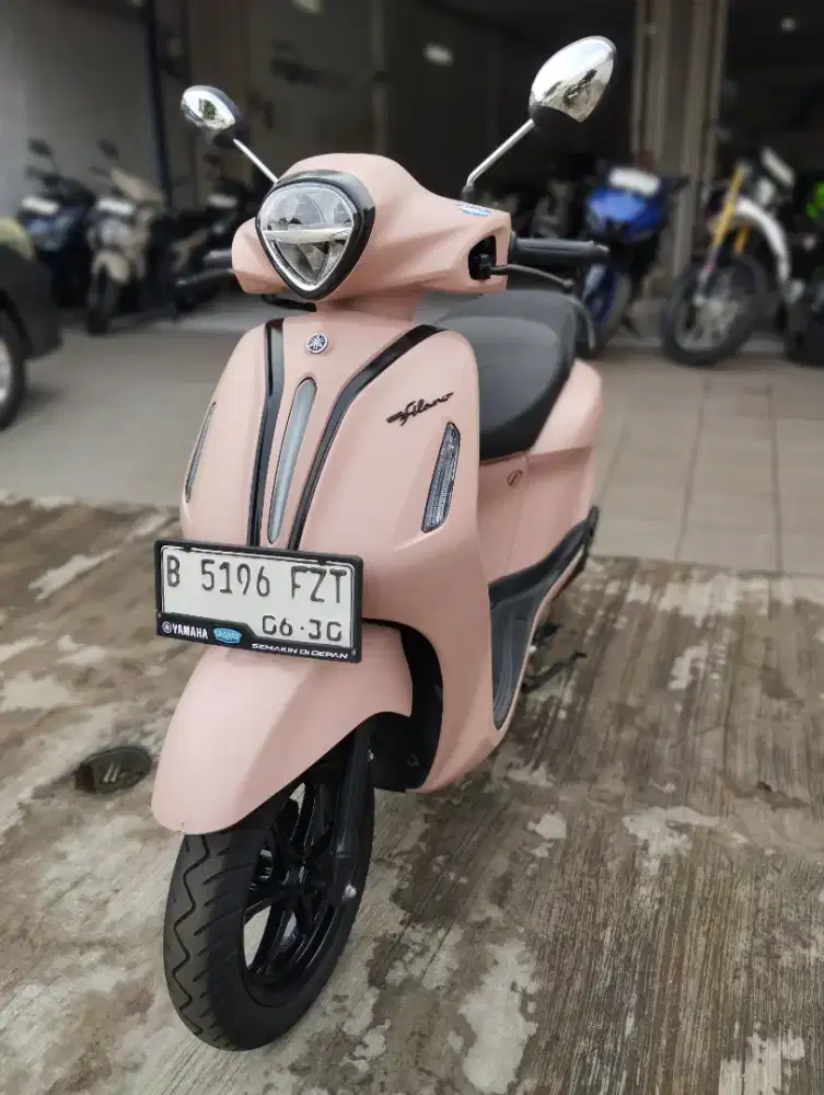 LIKE NEW GRAND FILANO NEO HYBRID 2025 KM LOW Cash Kredit TT Tokped