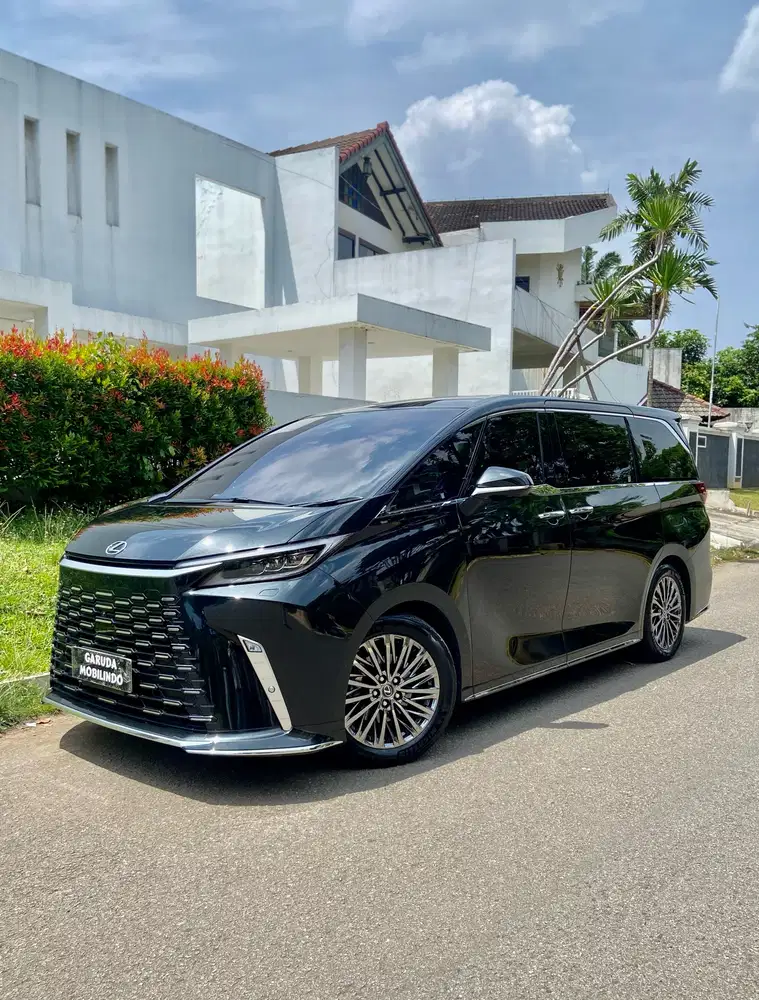 Lexus LM350h 2023 Hybrid